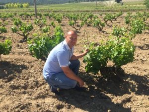Francisco José Estevez, enólogo de Bodegas Viticultores de Barros (FILEminimizer)