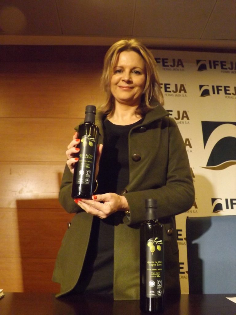Ana cobo y el nuevo aceite Sierra Mágina