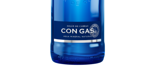 Agua mineral natural botella 75 cl (envase de vidrio) · SOLAN DE