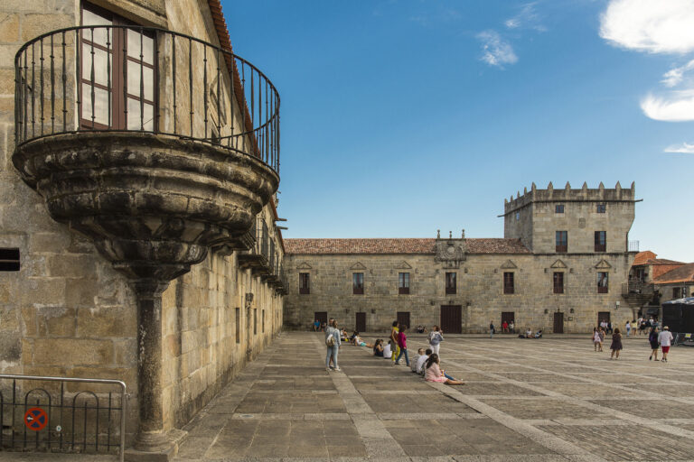 Cambados. Plaza de Fefiñáns