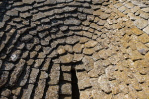 Cerco de Artajona. iglesia fortaleza de San Saturnino. tejado detalle 2 (FILEminimizer)