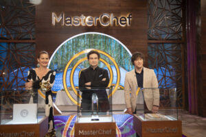 MASTERCHEF Jurado con los premios (FILEminimizer)