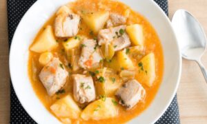 Historia-y-receta-del-Marmitako-el-Tesoro-culinario-vasco