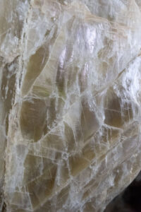 Huete. Minas romanas de Lapis Specularis 'la cueva del Sanabrio' detalle (FILEminimizer)