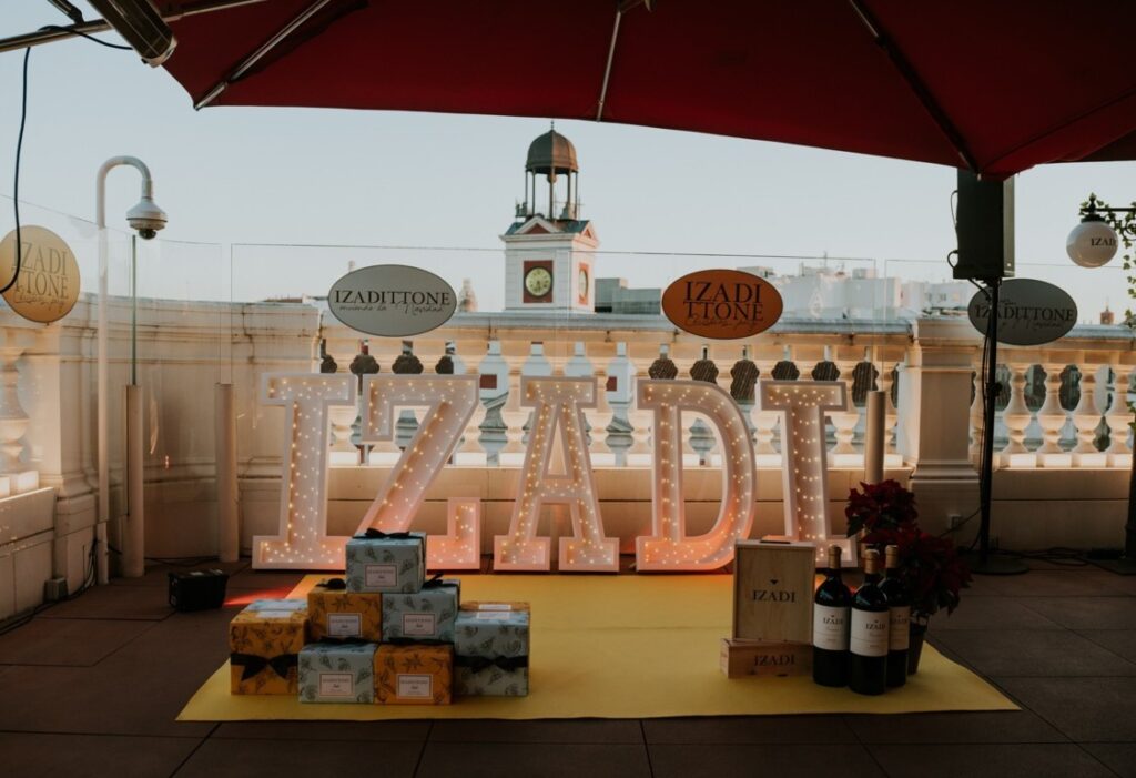 thumbnail Foto 2 Encedido Puerta del Sol Navidad Madrid (FILEminimizer)