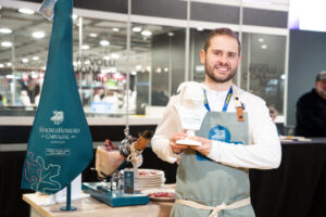 Axel Smyth Ganador Mejor Croqueta de Jamón Ibérico Sánchez Romero Carvajal (FILEminimizer)