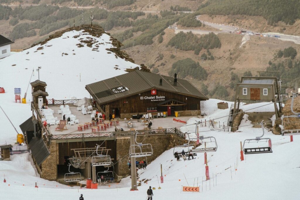 thumbnail El Chalet Suizo by Quesos de Suiza br (FILEminimizer)