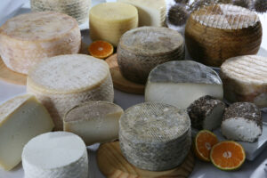 BODEGON-QUESOS-web-3-FILEminimizer