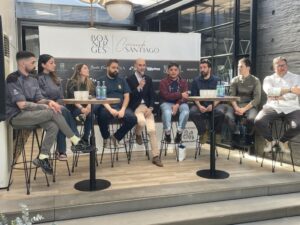 Foto Presentación Cocinando Santiago en Mercado Boanerges (FILEminimizer)