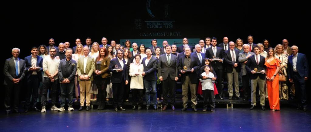 GALA HOSTURCYL HOMENAJE A LA COCINA TRADICIONAL DE CYL (100) - copia - copia (FILEminimizer)