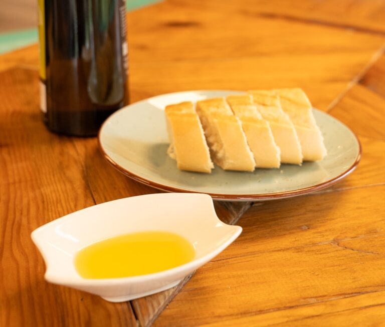 Aceite de oliva virgen extra en la restauración (FILEminimizer)