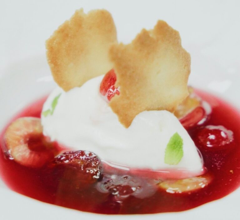 Alejandro Hernández, chef de Versátil, colabora con la DOP Cereza del Jerte (1) (FILEminimizer)
