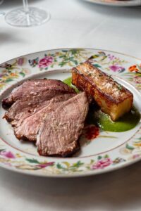 Presa Ibérica con Mojo Verde y Milhoja de Patata