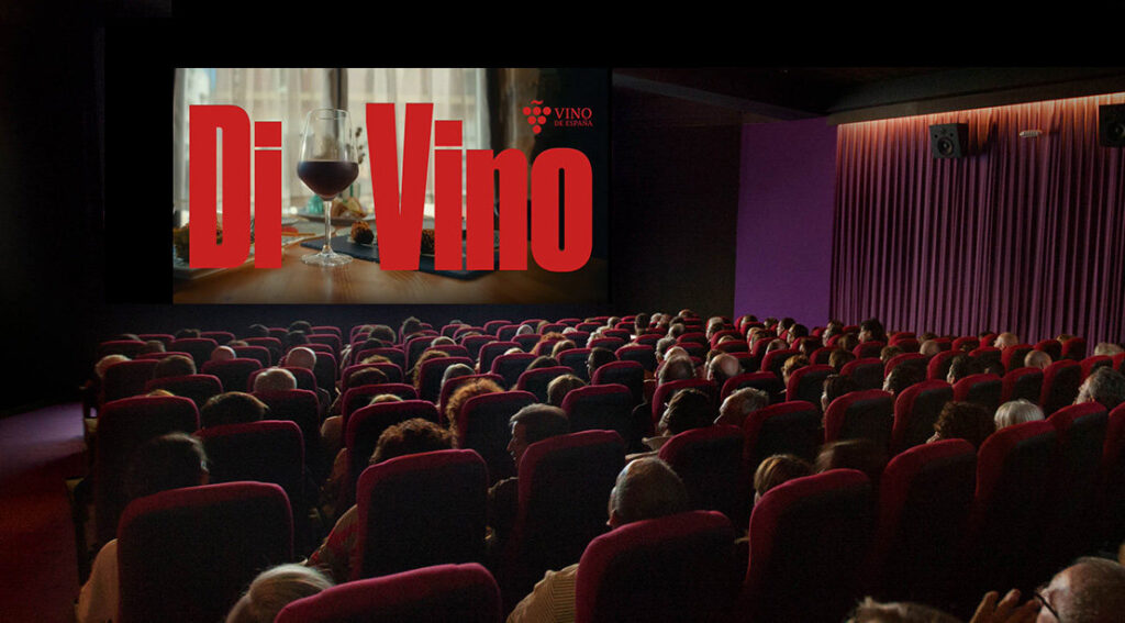Proyección de la campaña Di Vino en una sala de cine