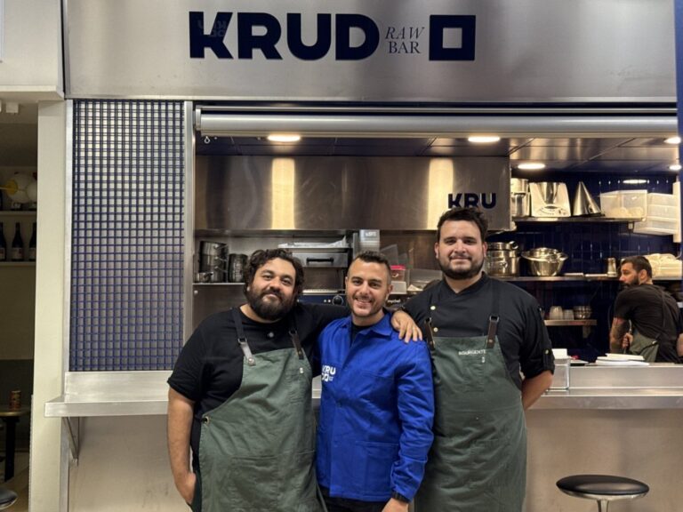 Chefs de Krudo e Insurgente en el Mercado de Vallehermoso de Madrid
