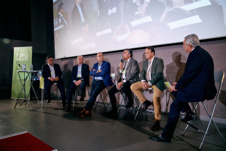 Mesa de ex-presidentes de Interovic durante el 25 aniversario en Madrid