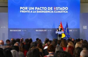 Luis Planas hablando en la convención sobre cambio climático en Ponferrada