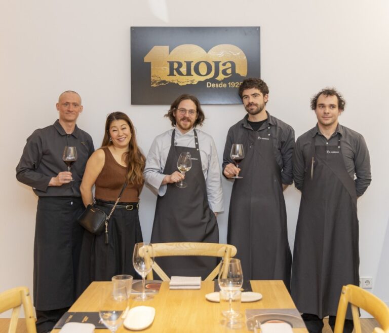 Chef Poul Andrias Ziska y su equipo en el evento In Residence by Rioja 2025