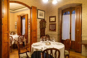 Comedor privado en Casa Duque, un restaurante histórico en Segovia