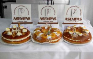 Tres coronas de la Almudena en concurso de pastelería