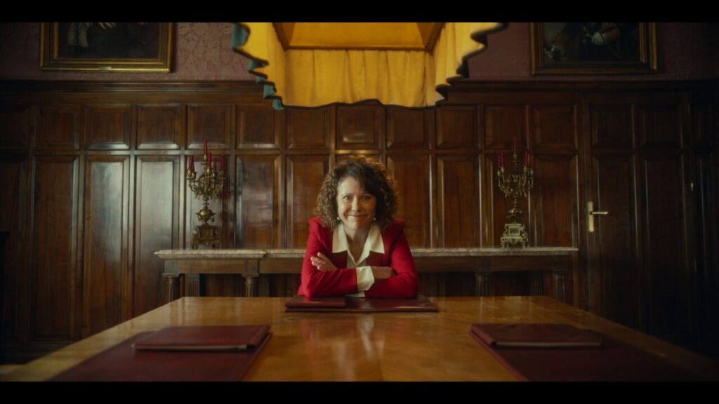 Fotograma de Ana Rivero en el video Campofrío Polarizados