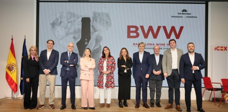 Grupo de personas en evento de Barcelona Wine Week 2026