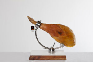 Jamón serrano con etiqueta del Consorcio del Jamón Serrano Español