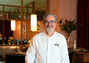 El chef Antonio del Álamo en Casa Felisa, un restaurante emblemático de Madrid