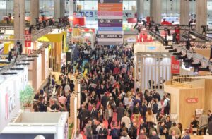 Multitud de profesionales en la feria Alimentaria Hostelco 2026
