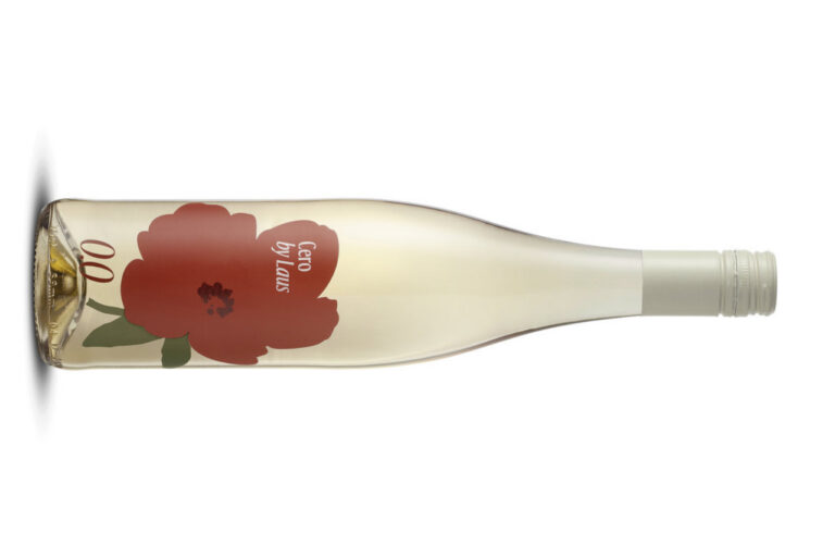 Botella de vino desalcoholizado Cero by Laus con diseño floral