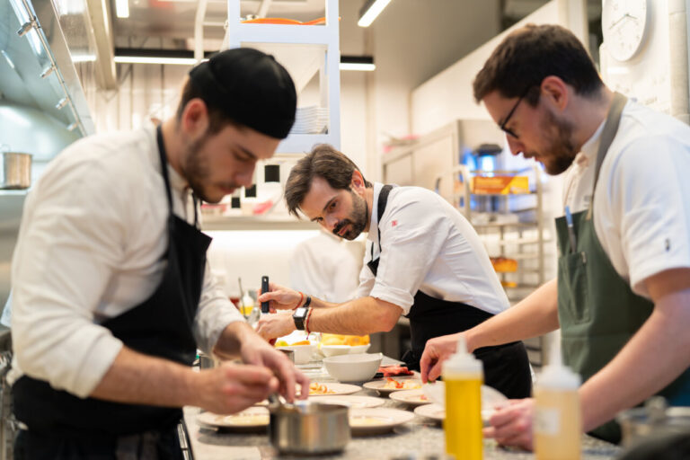 PABÚ durante un evento culinario