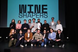 Grupo de jóvenes profesionales en el congreso Wine Shapers en Álava