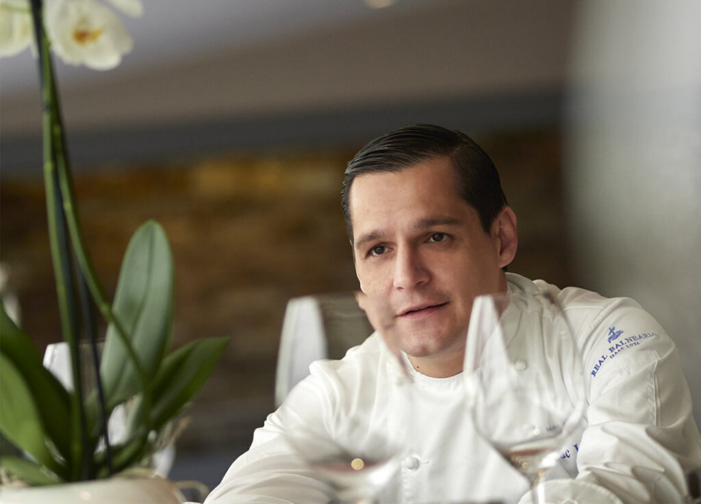 Chef Isaac Loya en el Real Balneario de Salinas