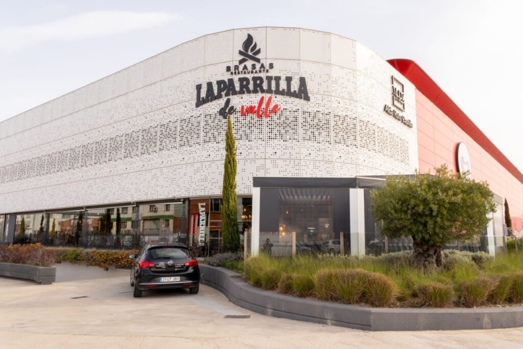 Exterior del restaurante La Parrilla de Valle en Palencia