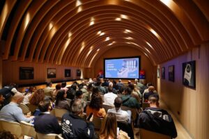 Asistentes en una presentación sobre digitalización en restauración