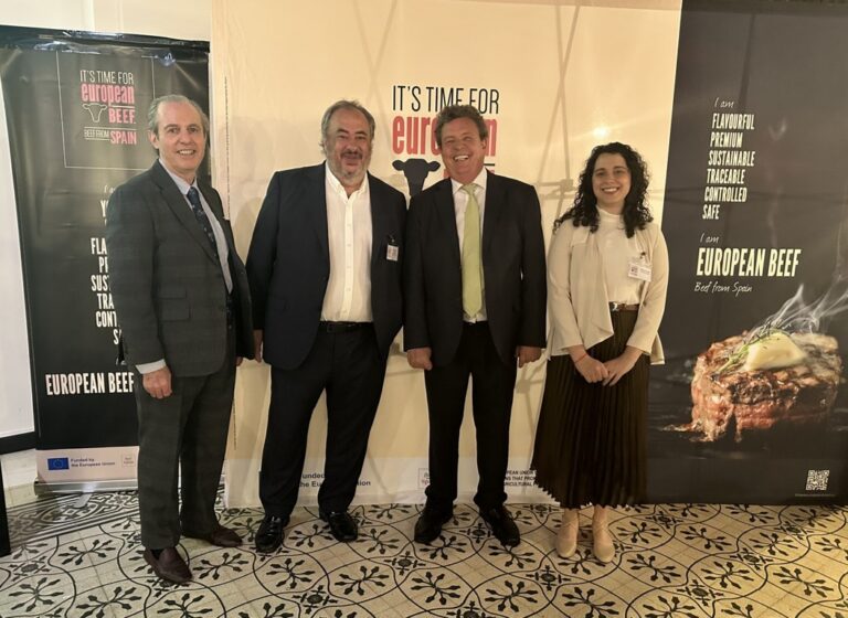 Representantes de Provacuno en evento sobre carne de vacuno en Singapur