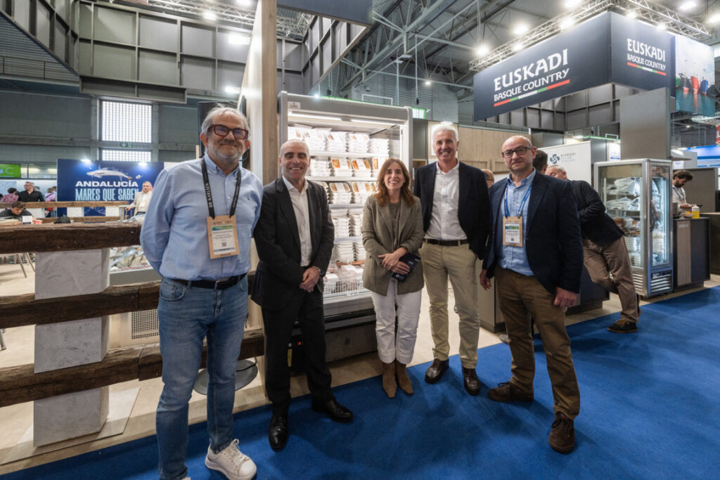 Representantes del Gobierno Vasco en Seafood Expo Global en Barcelona