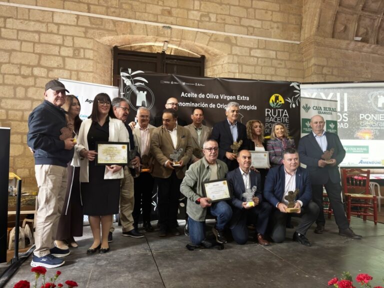 Entrega de premios a la calidad del aceite de oliva en Poniente de Granada