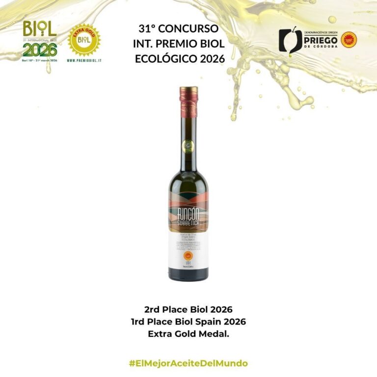 Botella de aceite de oliva Rincón de la Subbética premiada en Biol 2026