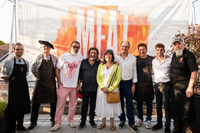 Grupo de chefs en el evento Meat & Fire en Barcelona