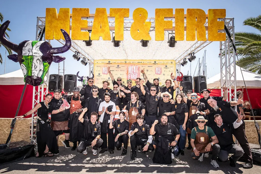 Grupo de chefs y participantes en el festival Meat & Fire en Barcelona