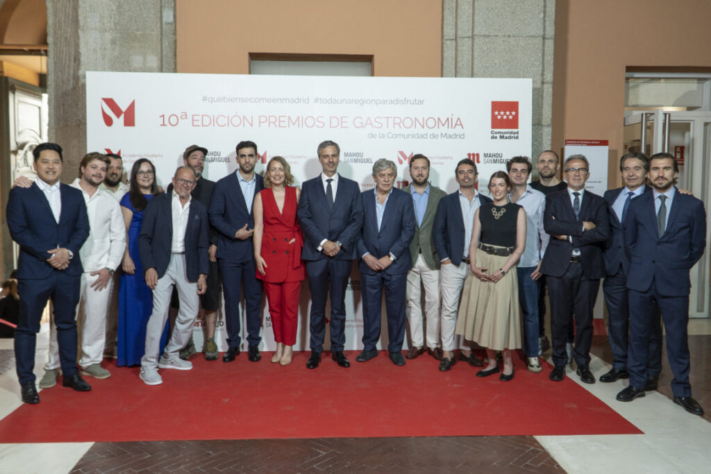 Grupo de galardonados en la X Edición de los Premios de Gastronomía de Madrid