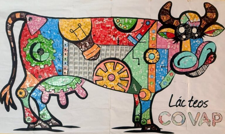 Collage original de una vaca elaborado por escolares del CEIP Nuestra Señora de Loreto