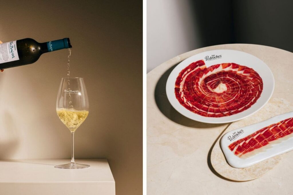 Vino Rías Baixas y jamón ibérico de Los Pedroches en una mesa