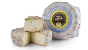 Queso Pi de Hualdo, con corteza enmohecida y textura sedosa