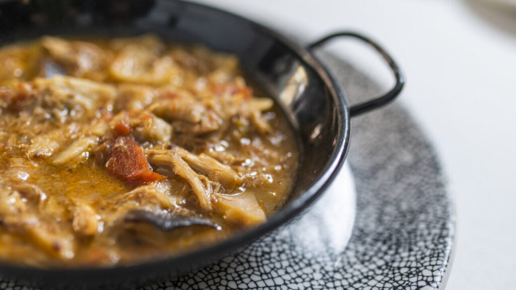Galianos del restaurante La Antigua de Tomelloso en un plato tradicional
