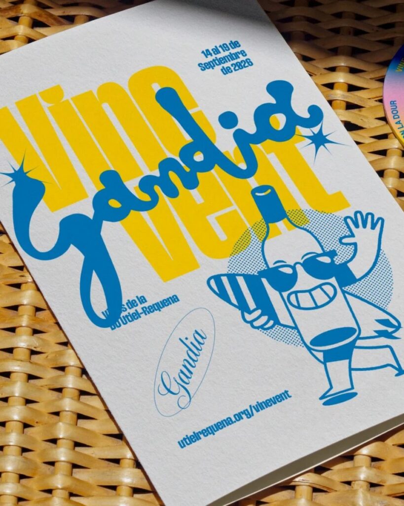 Cartel del evento Vinevent en Gandía con diseño colorido y detalles de vino.