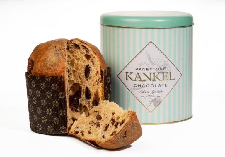 Panettone Kankel de chocolate con lata ilustrada en fondo blanco